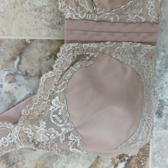 38C Comfort Choice Comfortchoice Front-Close Nude Lace Bra - Picture 2 of 10